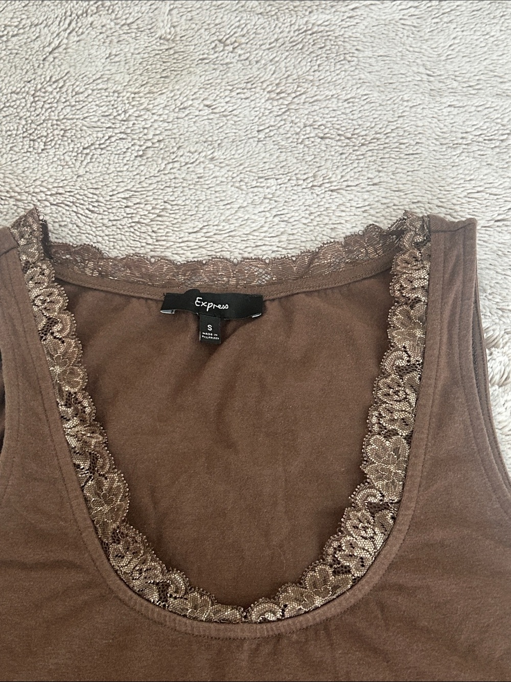 Express lace trim tank - Picture 3 of 7